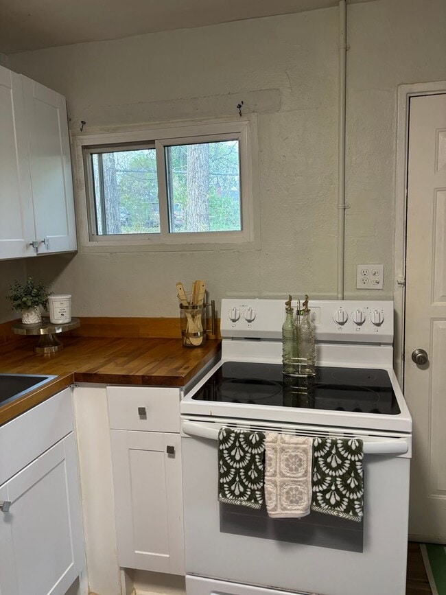 Photo - 5317 Lee Ave Unidad 5317 Lee Ave  A