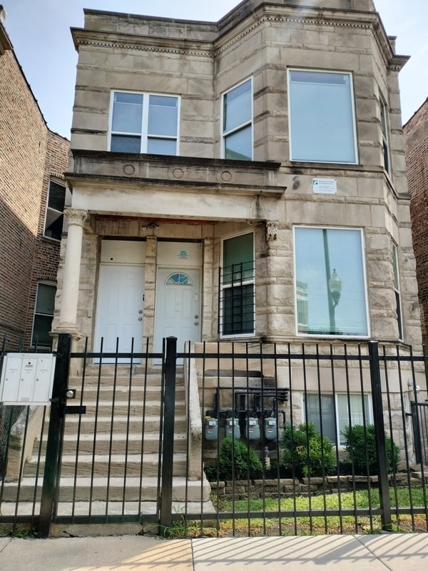 Photo - 1529 S Central Park Ave