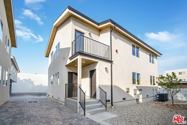 Saticoy Villas.