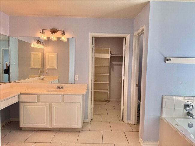 Photo - 14802 Bellflora Ct