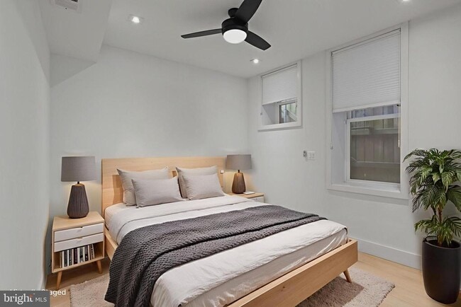 Building Photo - 1963 Biltmore St NW Unit 1