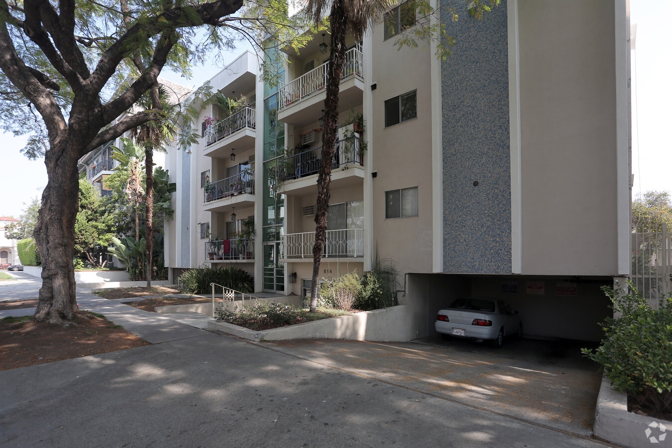 Photo - 814 S Wooster St