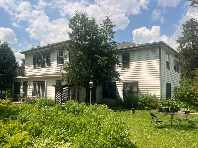 Photo - W379N5686 N Lake Rd