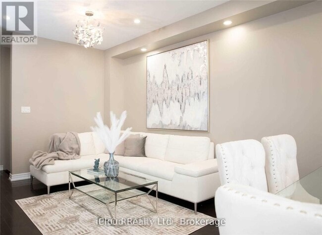 Photo - 5 Chesterwood Cres