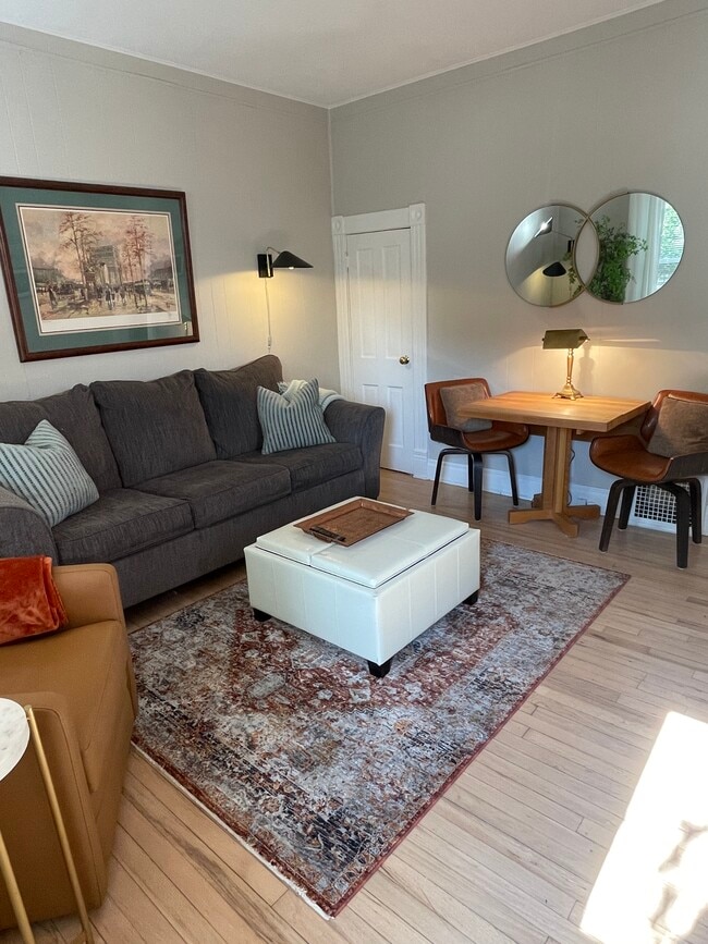 Photo - 1737-1/2 S 10th St