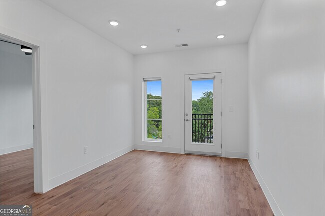 Photo - 456 Flat Shoals Ave SE Unit 406