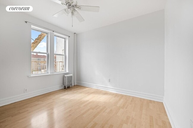 Building Photo - 728 41st St Rental