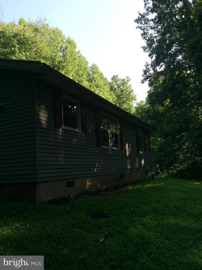 Photo - 2417 Snowden Creek Rd