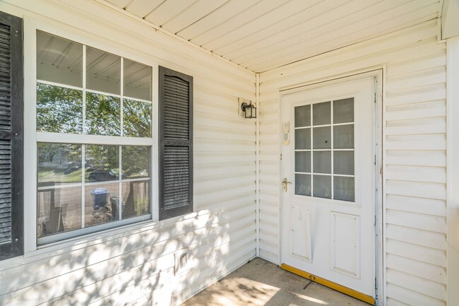 Photo - 6941 Crusero Ln