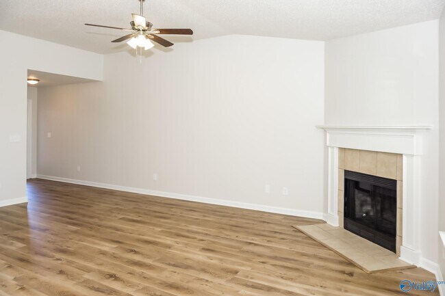 Photo - 146 Carillo Ln