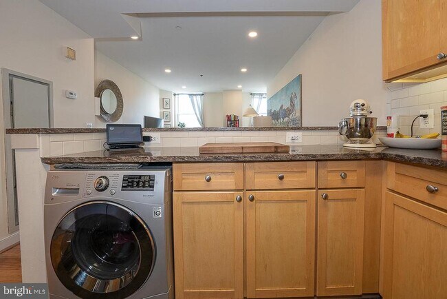 Photo - 111 S 15th St Unit 2001