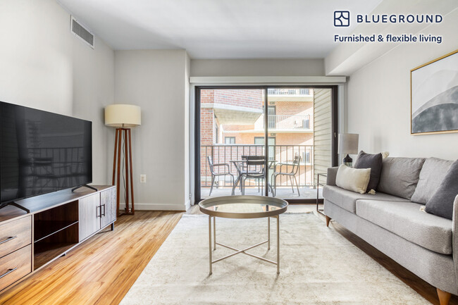 Building Photo - 2500 Clarendon Blvd Rental