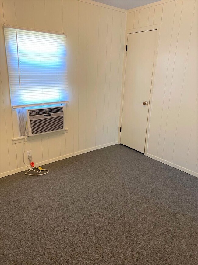 Photo - 485 Old Hwy 90 E