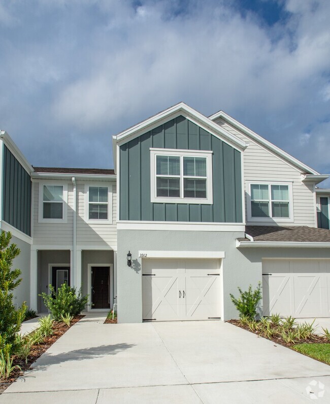 Building Photo - 3 Bed 2.5 Bath at Somerset Crossing! Rental