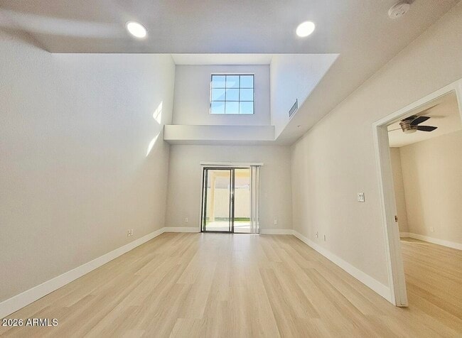 Building Photo - 15677 N 29th St