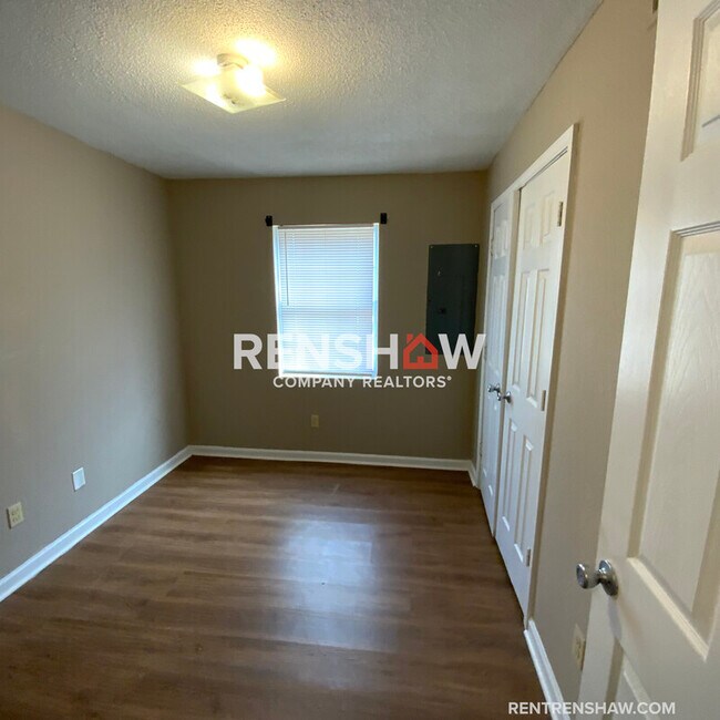 Photo - 1401 Meeks St