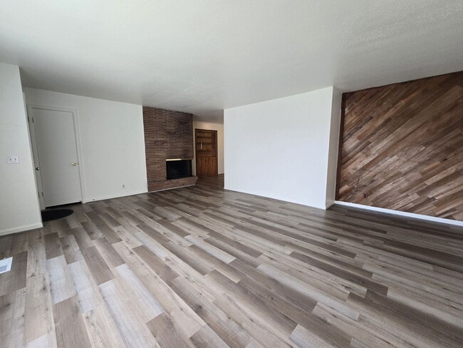 Photo - 1800 NW Lynwood St