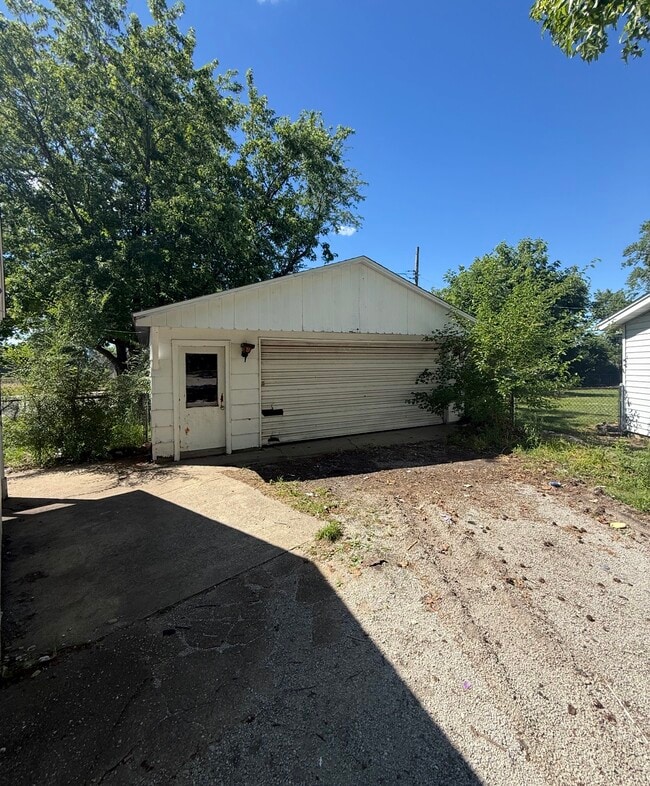 Photo - 64 Whippoorwill Dr