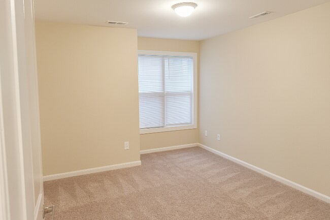 Photo - 2221 Mountain Mist Ct Unidad 102