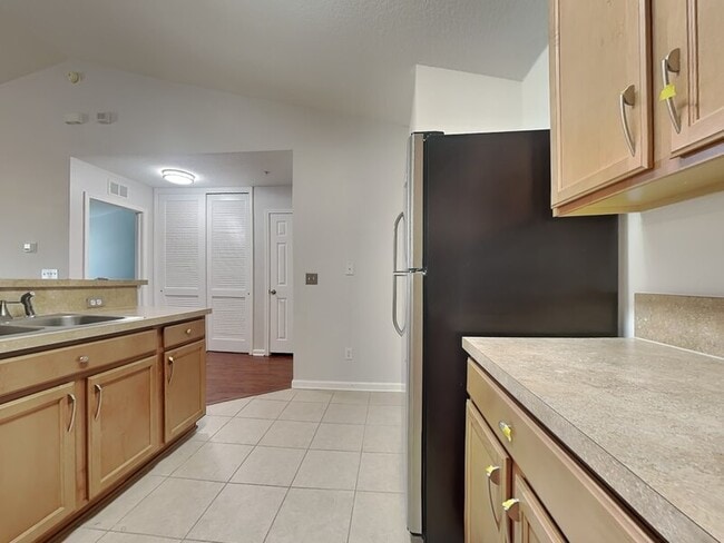 Photo - 575 Oakleaf Plantation Pkwy Unidad 715