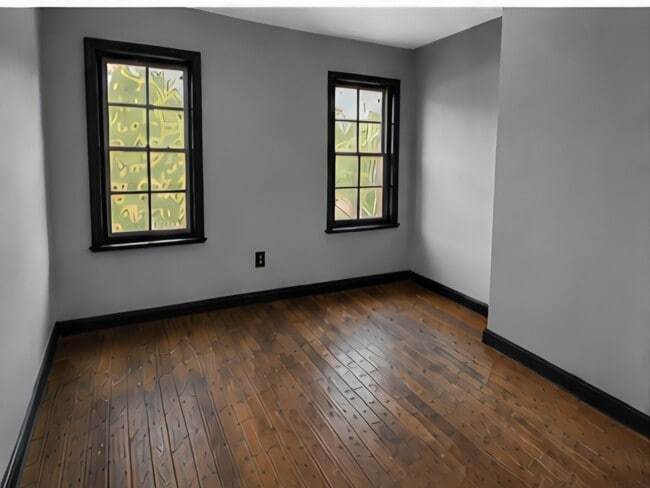 Building Photo - 49 E Montgomery St Unit 2