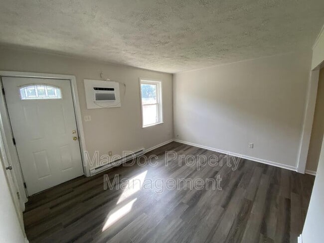 Photo - 114-116 Loch Lane Drive Apt 8 Unidad 8