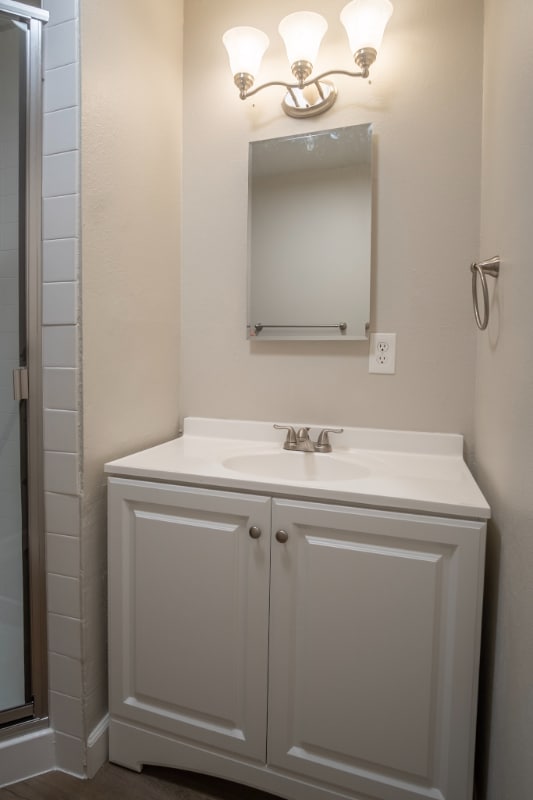 Photo - 323 Montrose Dr Unit C