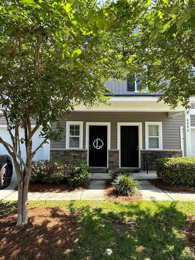 Photo - Updated Three Bedroom Townhome in West Ashley