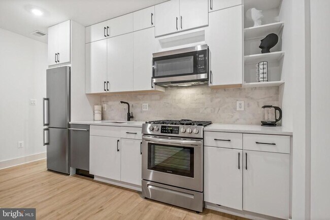 Photo - 256 15th St SE Unit 1