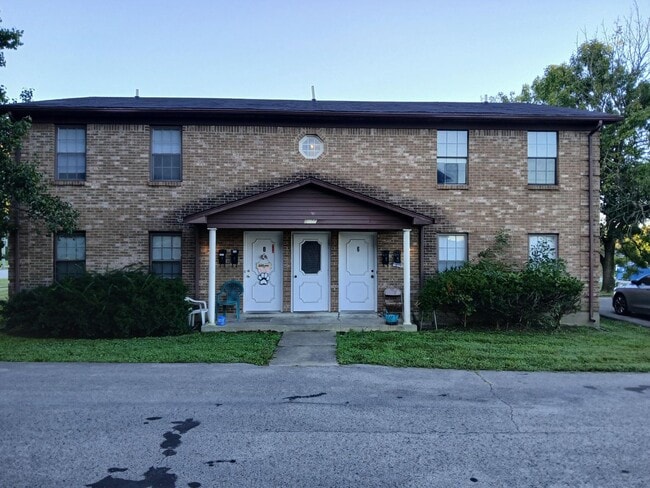 Building Photo - 8606 Standing Oak Dr Unit 8606-2