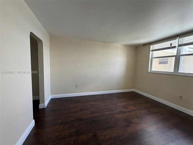 Photo - 3020 Marcos Dr Unit S-307