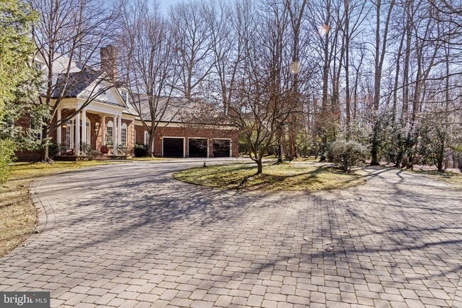 Photo - 8541 Old Dominion Dr