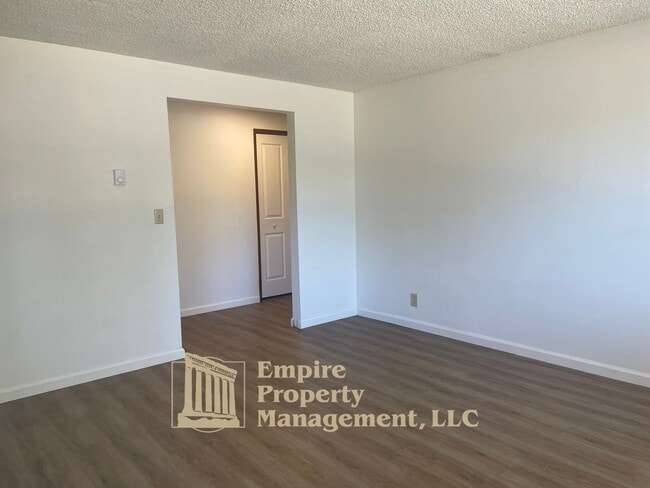 Photo - 1278 W 8th Ave