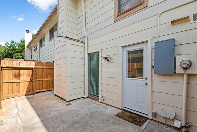 Photo - 14215 Lost Meadow Ln