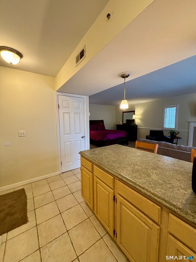 Photo - 221 Old Pond Ln Unit 221