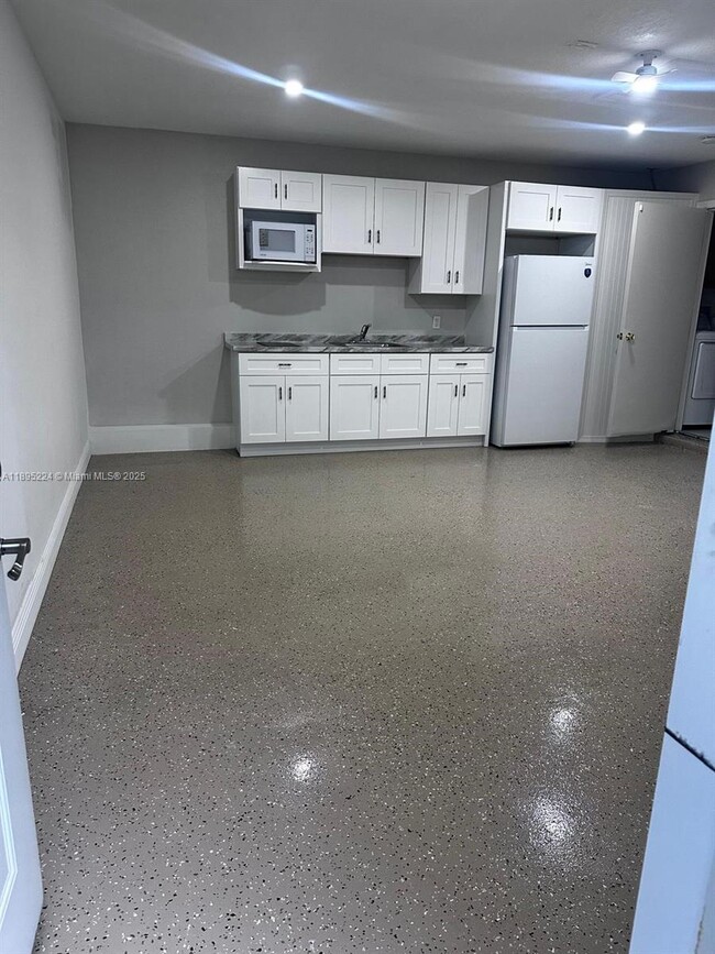 Photo - 1442 SW Santiago Ave