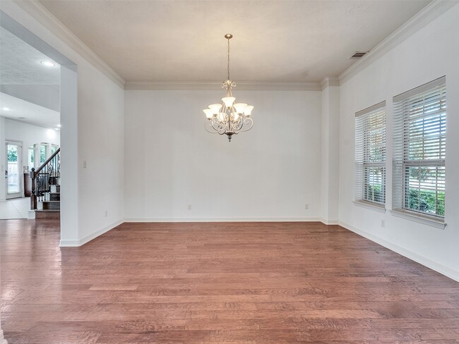 Photo - 28003 Iberville Glen Dr