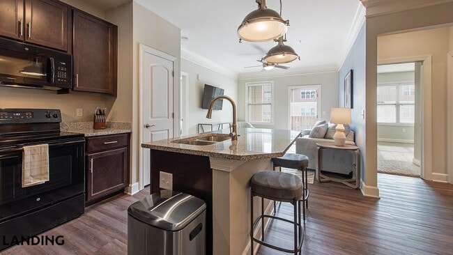 Photo - 3000 Daventry Cir Unidad 10202