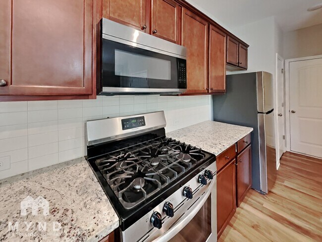 Photo - 541 Lanier Ct