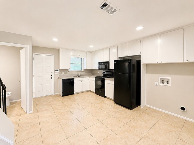 Photo - 509 S Beverly St Unit 3