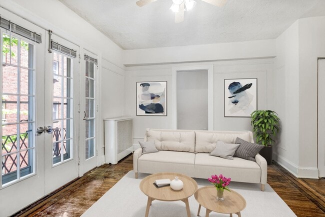 Sala de estar de un dormitorio (puesta en escena virtualmente) - Highview and Castle Manor