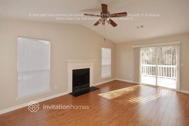 2665 Wildflower Ln SW