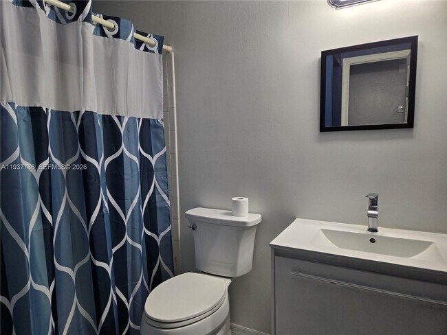 Photo - 842 Banks Rd