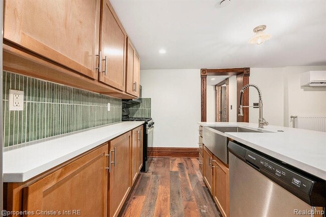 Photo - 701 W Canfield St Unit G1