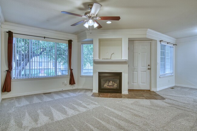Photo - Beautiful Quail Crossing Townhome – Walk t...