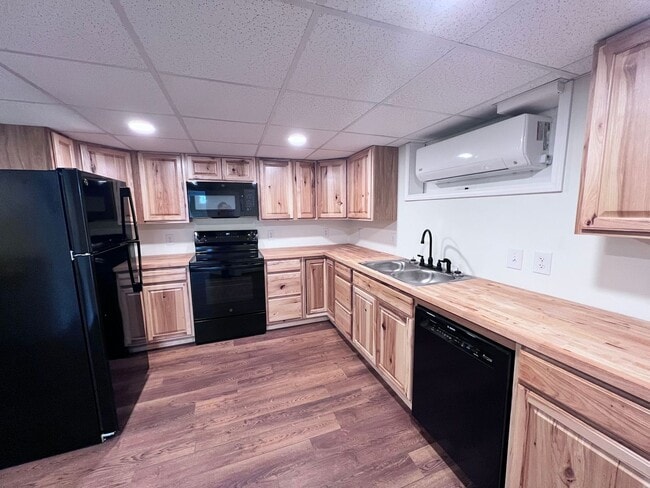 Photo - For Rent Mocksville Unit B