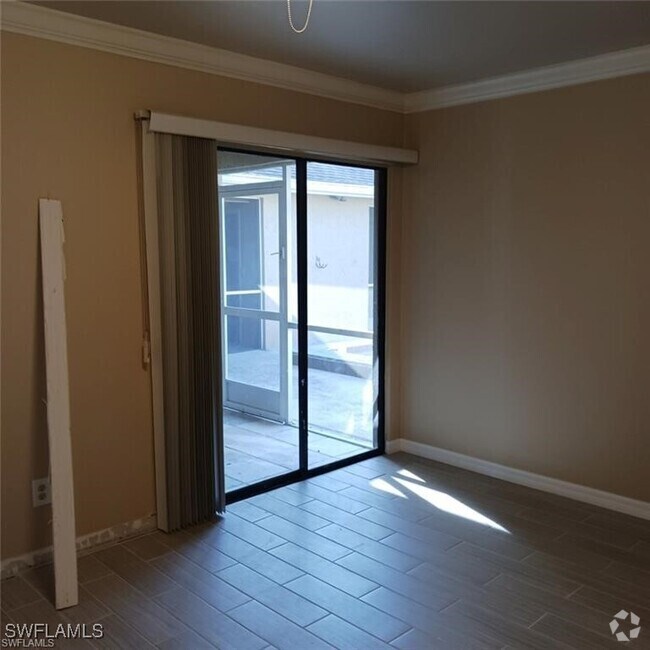 Building Photo - 4234 SE 19th Pl Unit A Rental