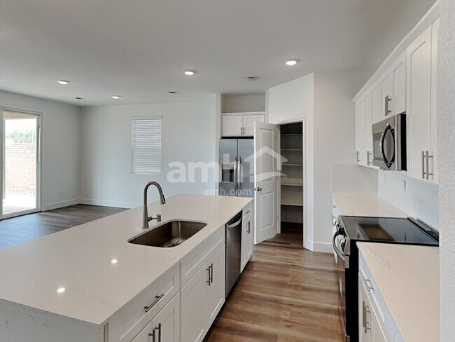 Photo - 11122 Magallanes St
