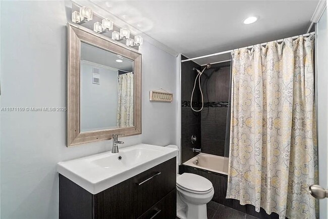 Photo - 1707 Whitehall Dr Unit 0