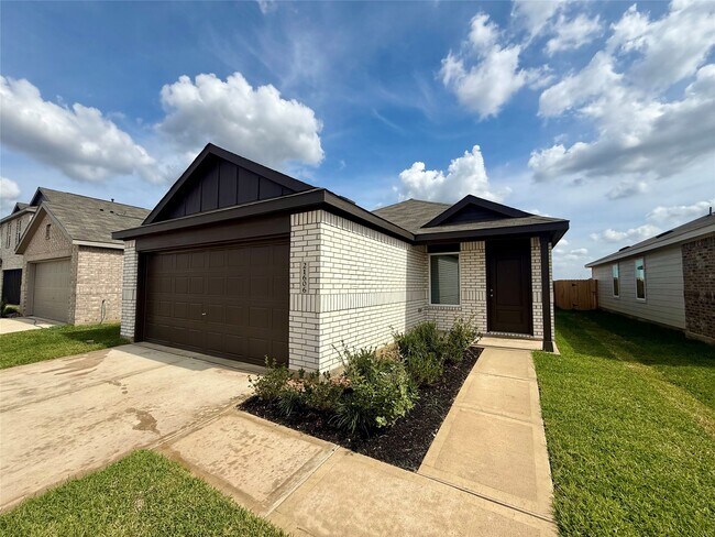 Photo - 21606 Cottonwood Mdws Trl